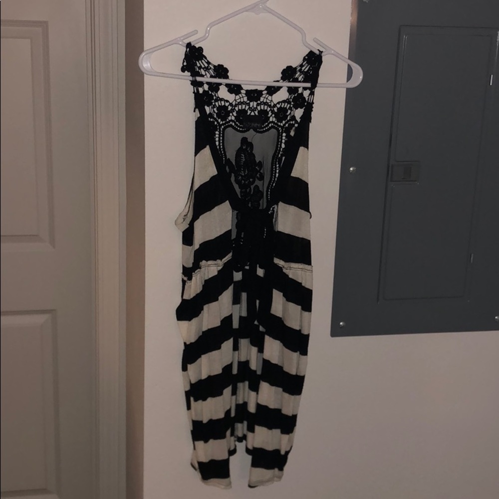 Vest - Picture 4 of 4